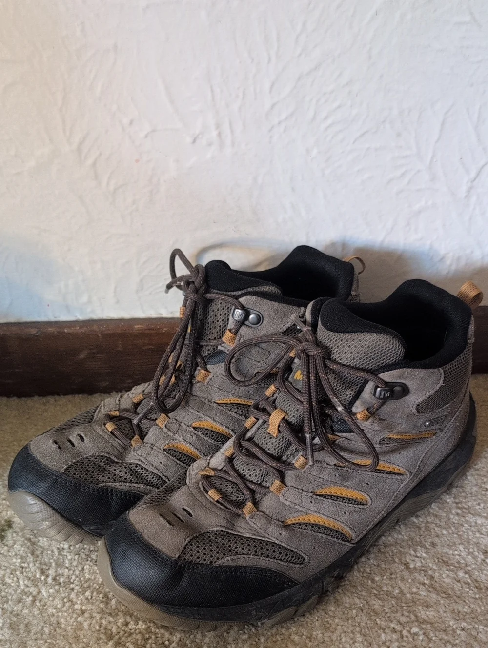 Merrell Men's Brown and Black Trail Boots